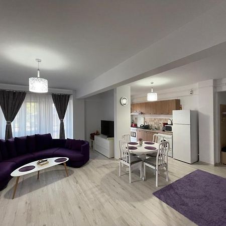 Deny'S Apartament Gura Humorului Buitenkant foto