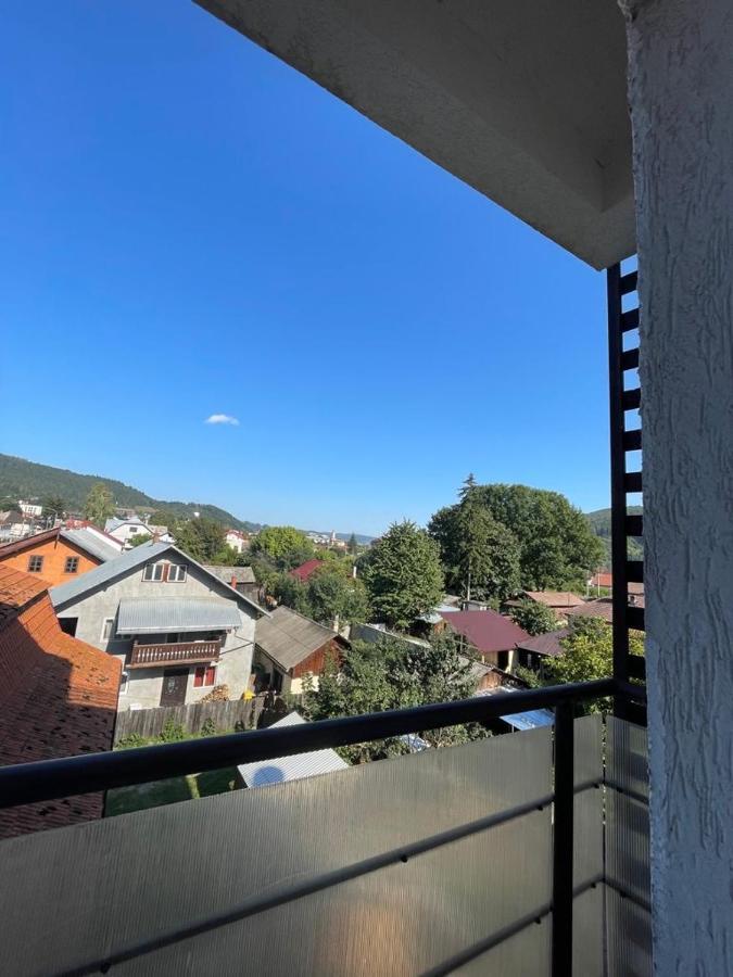 Deny'S Apartament Gura Humorului Buitenkant foto
