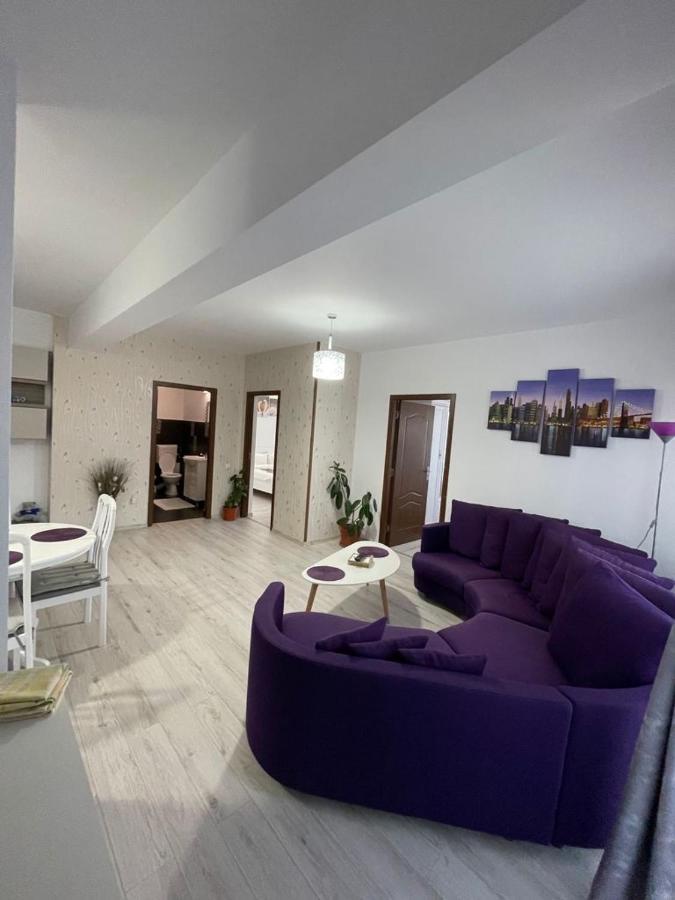 Deny'S Apartament Gura Humorului Buitenkant foto
