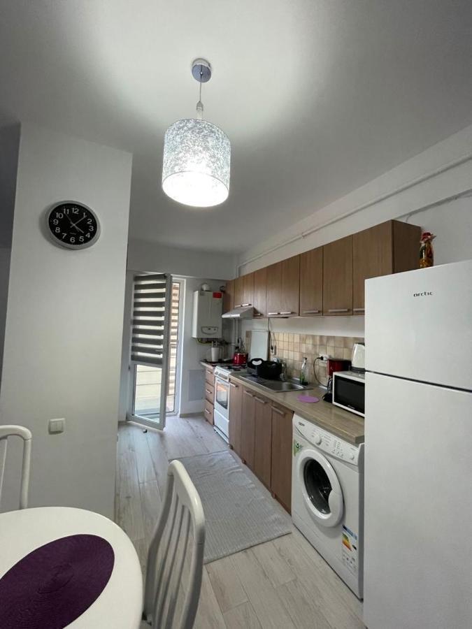 Deny'S Apartament Gura Humorului Buitenkant foto